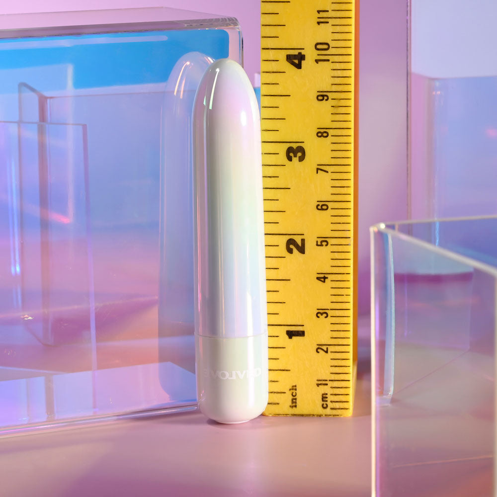 Evolved EASY DOES IT - Pearlescent White 10 cm USB Rechargeable Bullet - EN-RS-4530-2