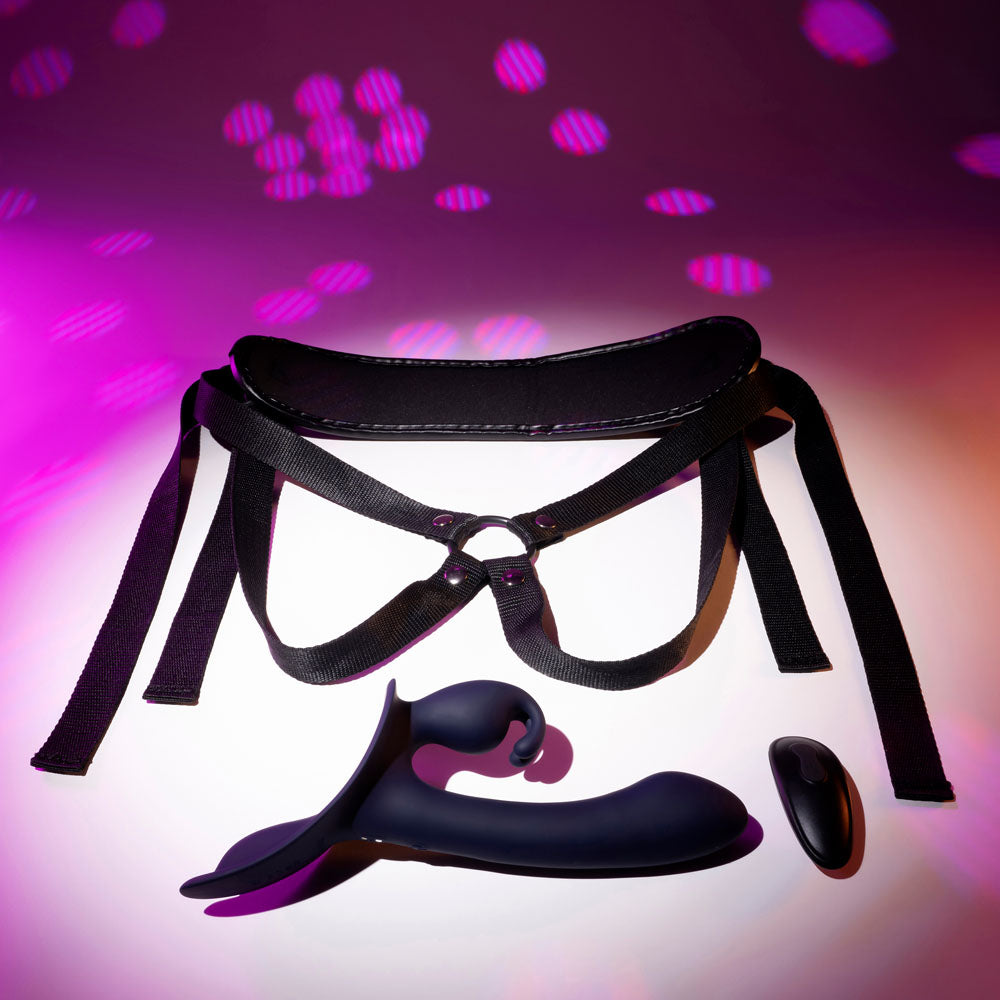 Evolved GIVING VIBES - Black 14.6 cm USB Rechargeable Vibrating Strap-On with Remote - EN-RS-6046-2