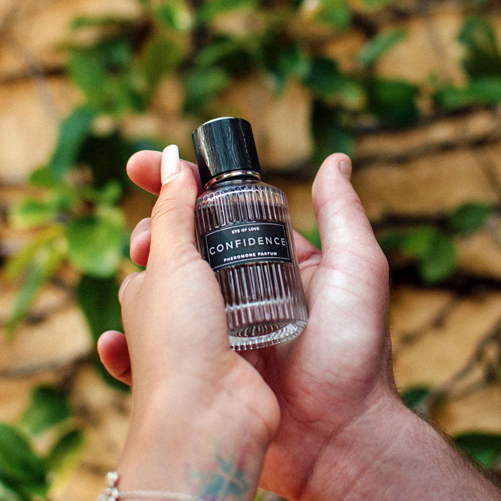 Eye Of Love Confidence Pheromone Cologne - 50 ml - Citrus Musk Scented Pheromone Cologne for Men to attract Women - 50 ml Spray - EOL-P-01DX