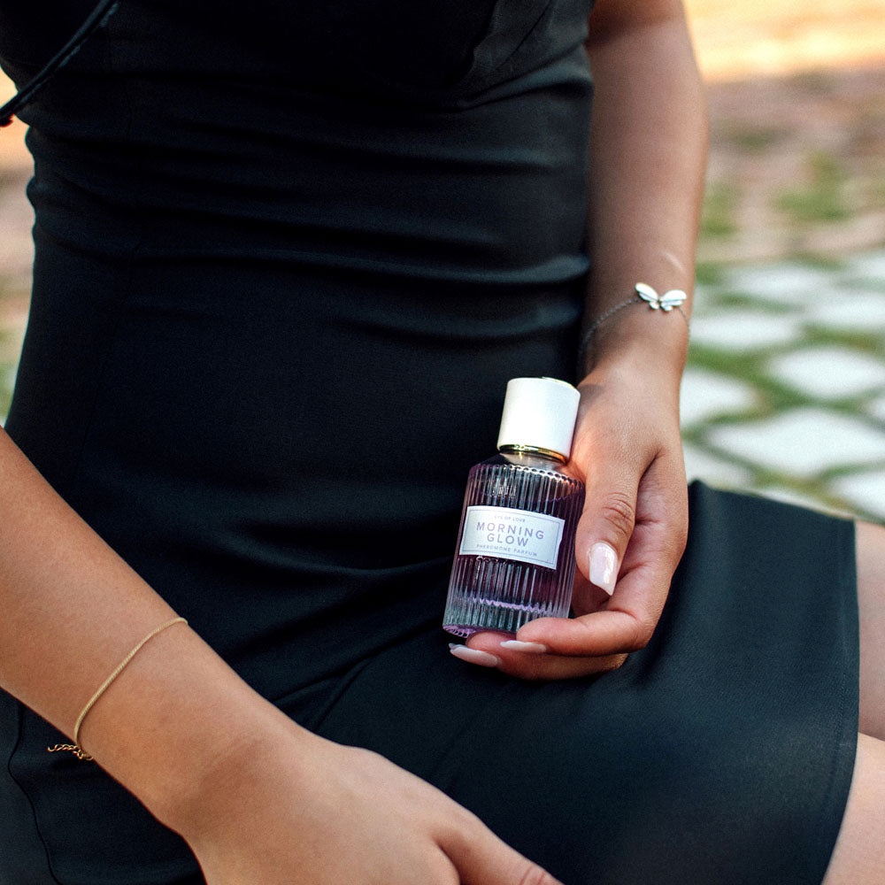 Eye Of Love Morning Glow Pheromone Perfume - 50 ml - Energising Pheromone Perfume for Women to attract Men - 50 ml Spray - EOL-P-03DX