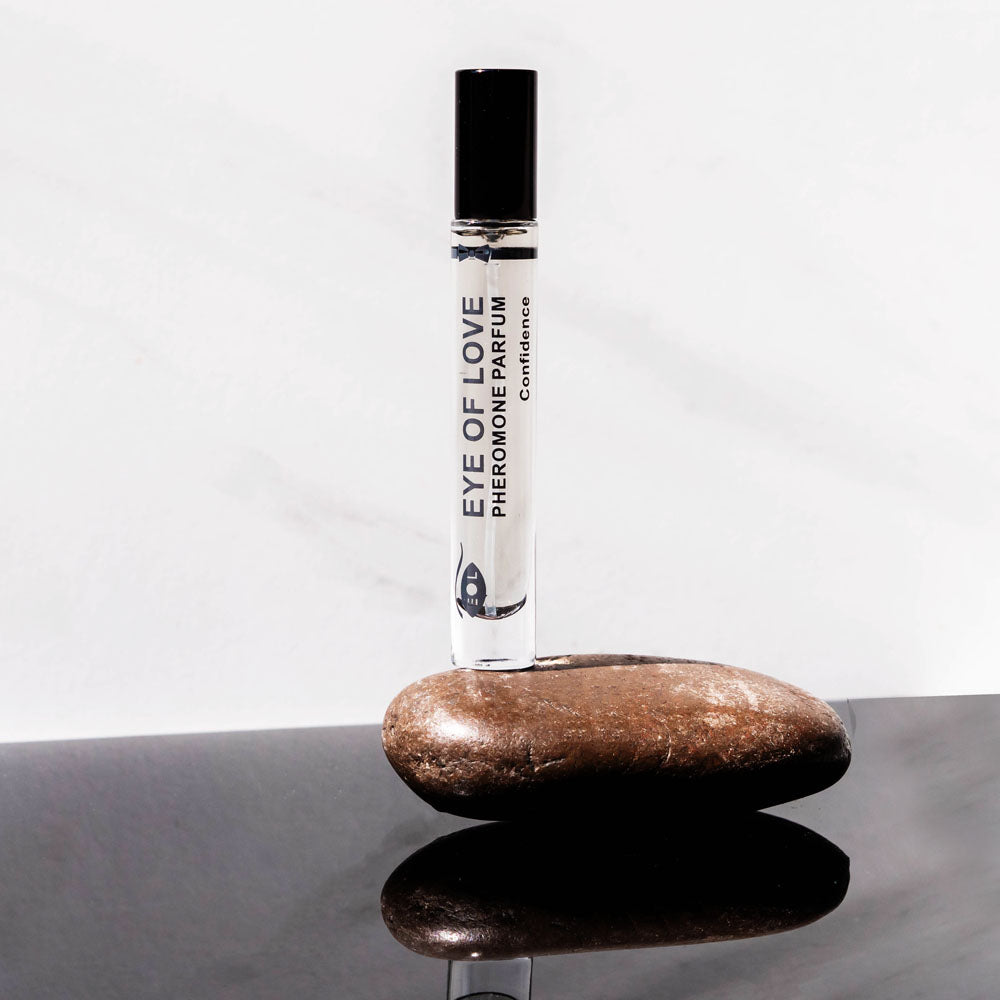 Eye Of Love Confidence Pheromone Cologne - 10 ml - Citrus Musk Scented Pheromone Cologne for Men to attract Women - 10 ml Spray - EOL-P-11