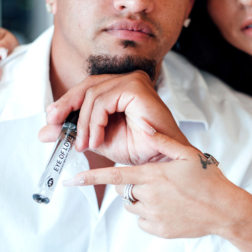 Eye Of Love Confidence Pheromone Cologne - 10 ml - Citrus Musk Scented Pheromone Cologne for Men to attract Women - 10 ml Spray - EOL-P-11